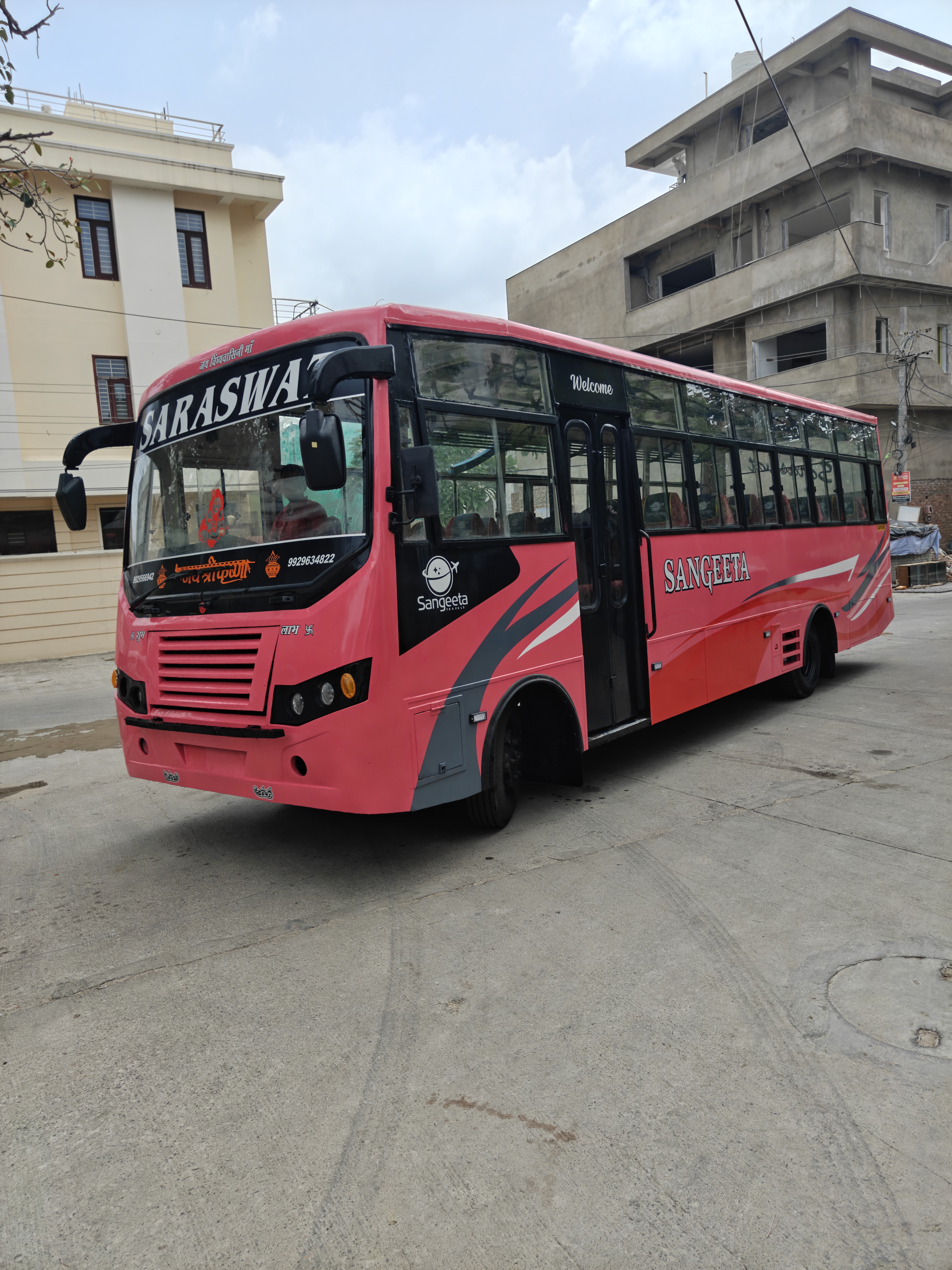 35 Seats Non AC Bus